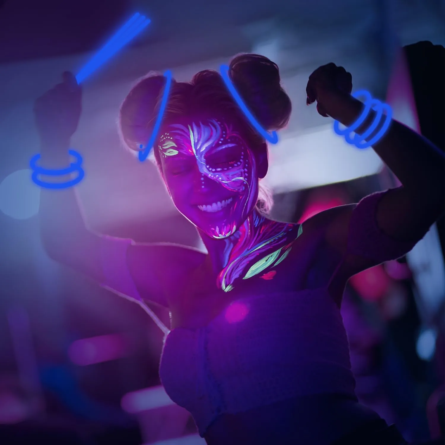 300 PCS Blue Glow Sticks Bulk Glow in the Dark Bracelets and Necklaces 8" Glowsticks with Connectors Light Up Neon Party Favors for New Year Valentine's Day July 4th Wedding Gender Reveal