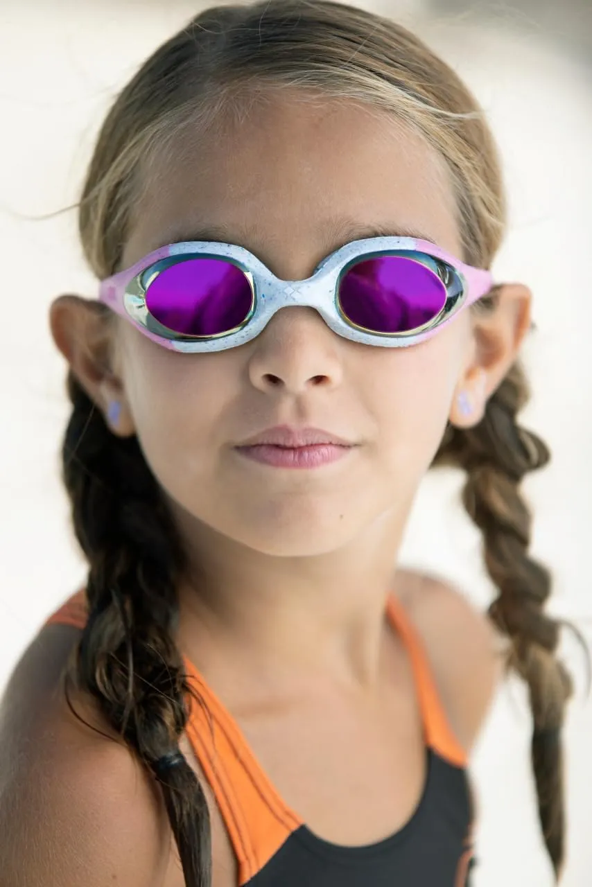 ARENA Unisex Youth Spider Junior Swim Goggles Girls and Boys Ages 6 to 12 Fogless Lenses Easy to Adjust Strap No Leak