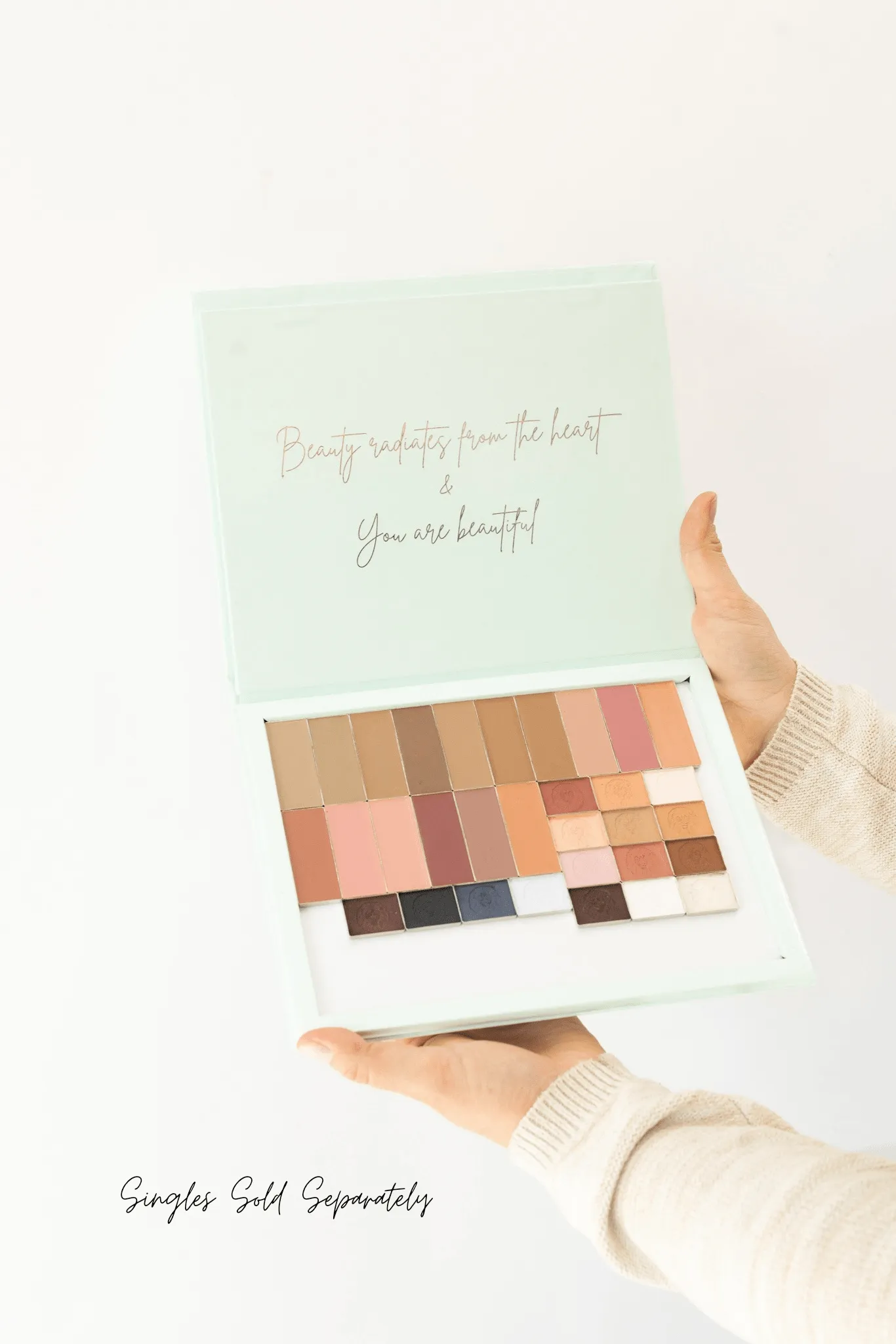 Artist Palette (Free with 64 Singles)