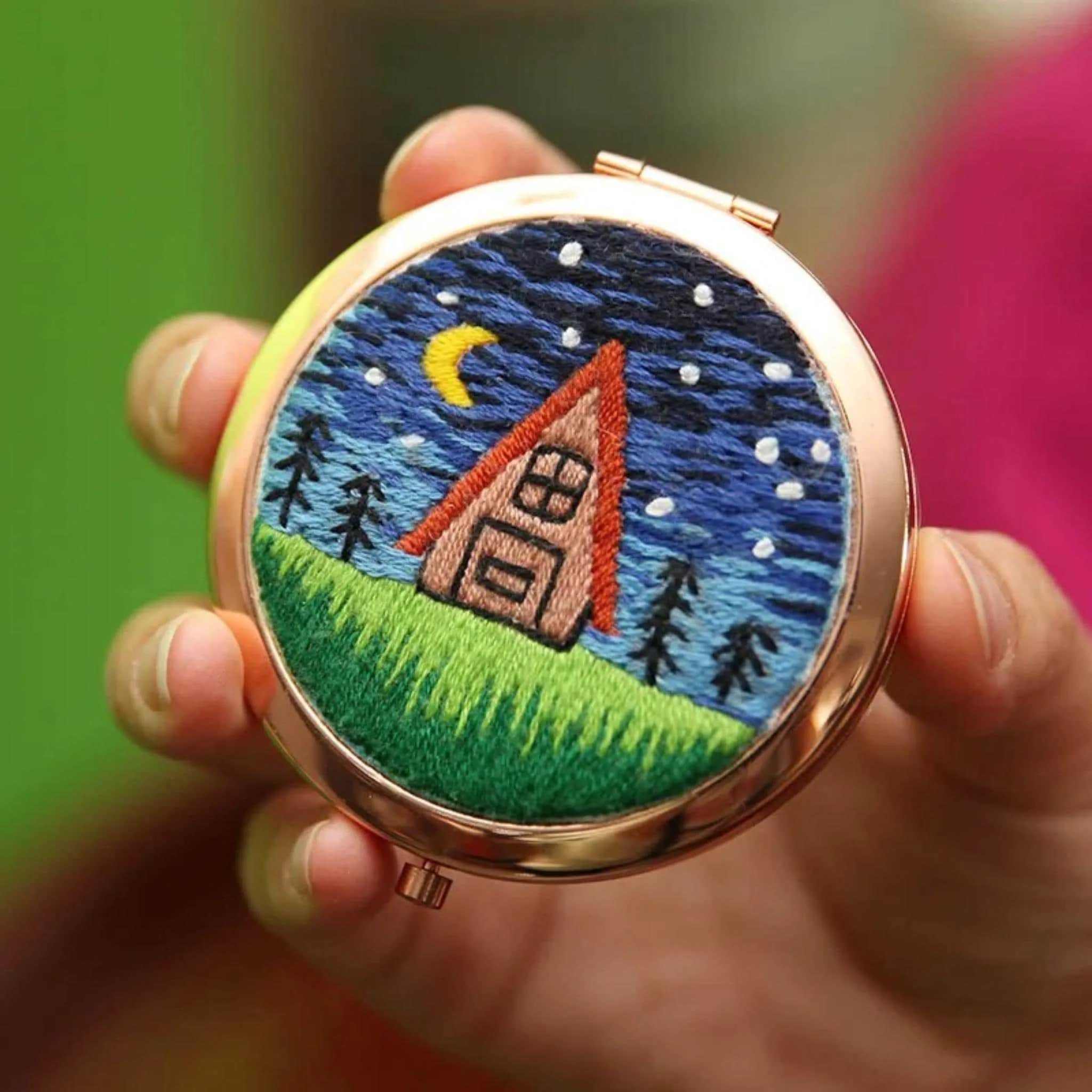 Compact Handbag Mirror Embroidery Kits DIY Beginner Embroidery Kit Adults Cross Stitch Craft Gift Idea