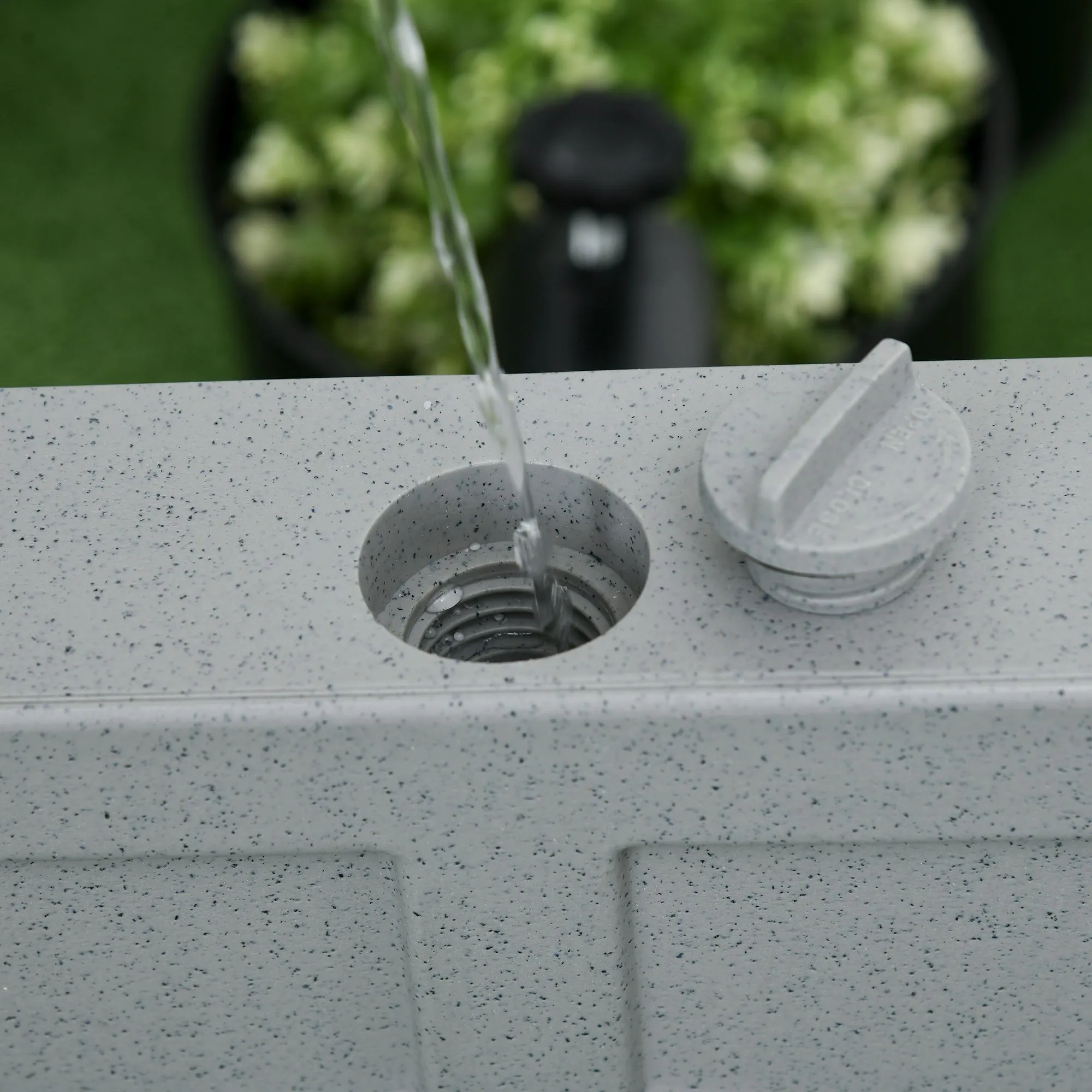 Garden Parasol Base Holder, 24kg Water or 30kg Sand Filled, Outdoor Market Umbrella Stand Weight with Wheels and Brakes, Grey