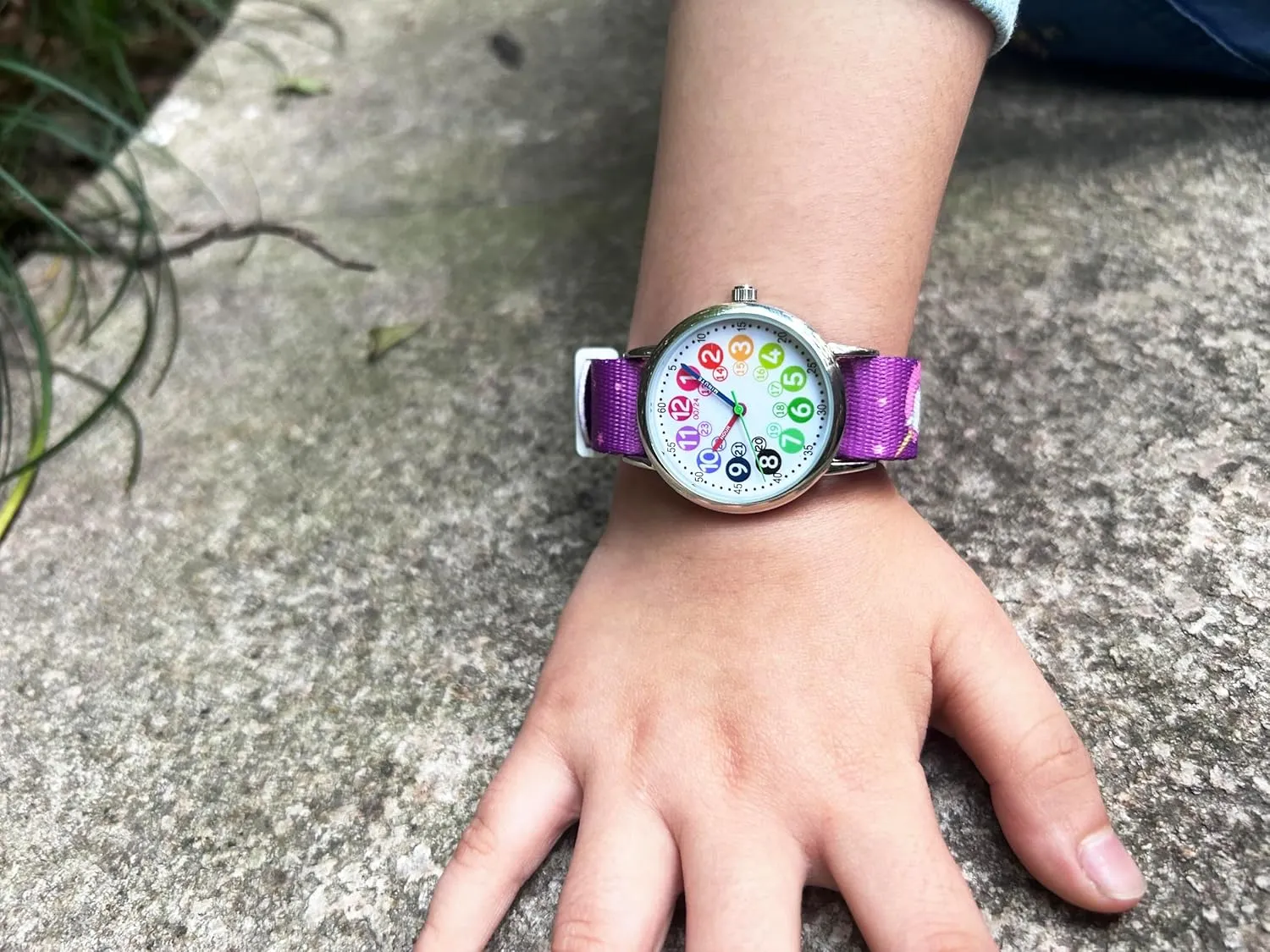 Kids Watch for Girls and Boys,for Children's Toddler Learning Time and Easy to Read Time, Adjustable Nylon Strap,Analog Watch for Boys and Girls Ages4~11
