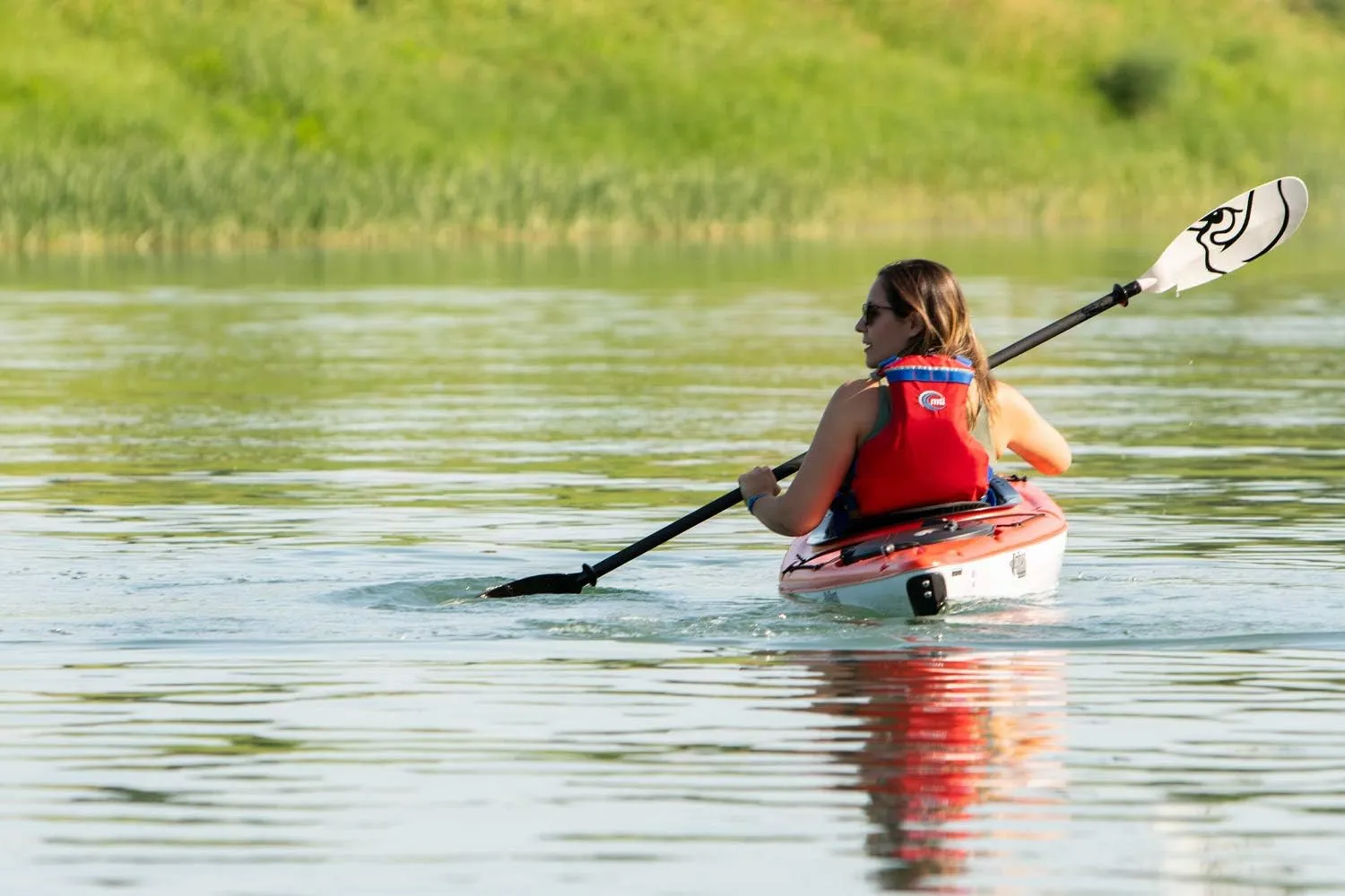 Pelican Vesta Kayak Paddle | Aluminum Shaft with Nylon Reinforced Blades | Lightweight, Adjustable| Perfect for Kayaking - Premium Quality Material