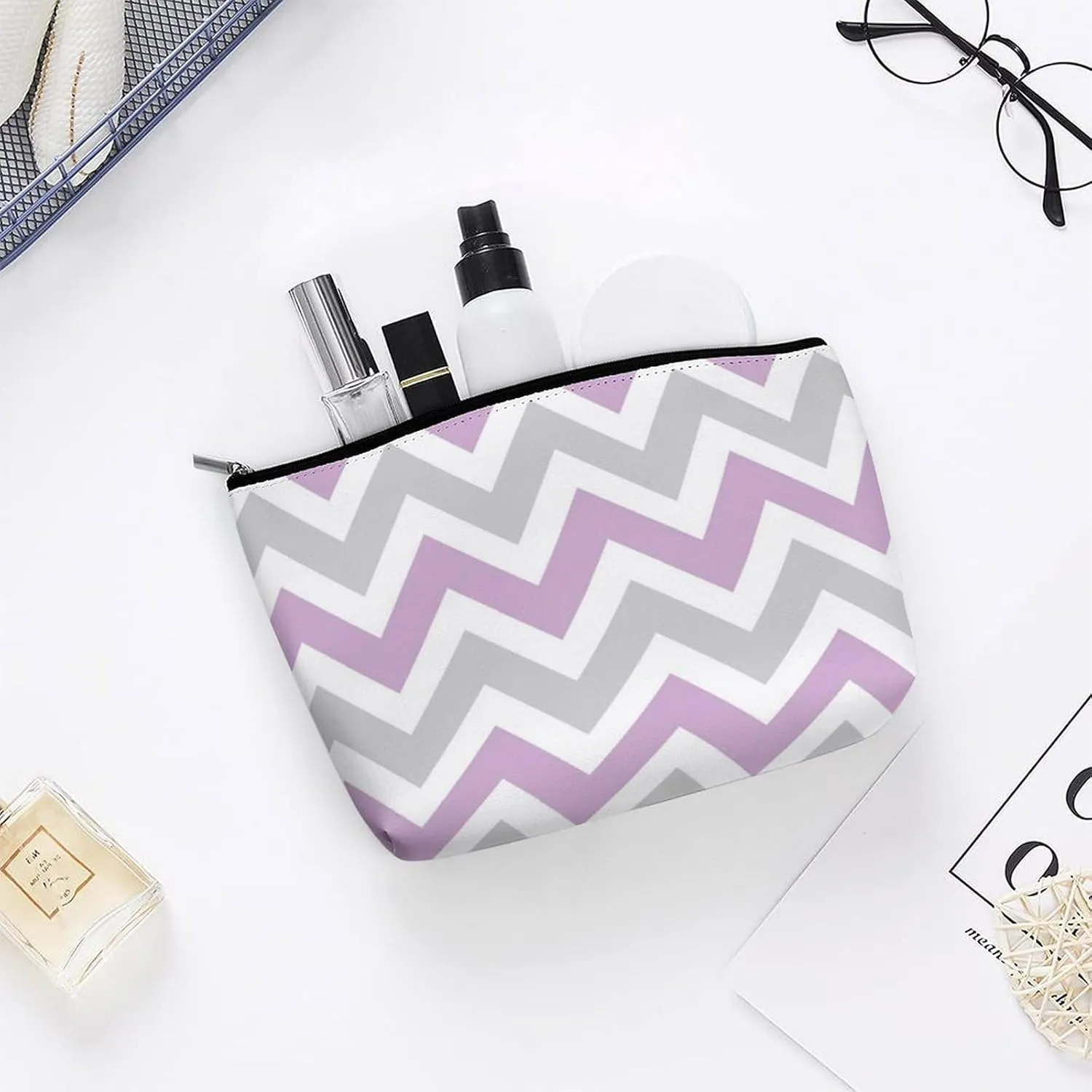 Travel Makeup Bag, Gray and Lilac Purple Chevron Cosmetic Bags for Women Large Capacity Waterproof Toiletry Pouch Make up Organizer